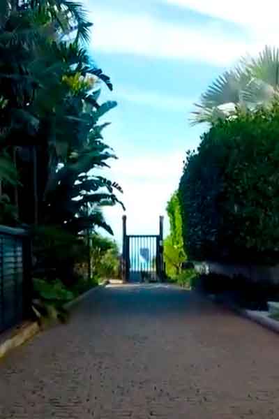 ACESSO-EXCLUSIVO-A-PRAIA